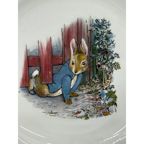 VTG Wedgwood Beatrix Potter Peter Rabbit Plate 8" Mr. McGregor's Garden England - Picture 7 of 7
